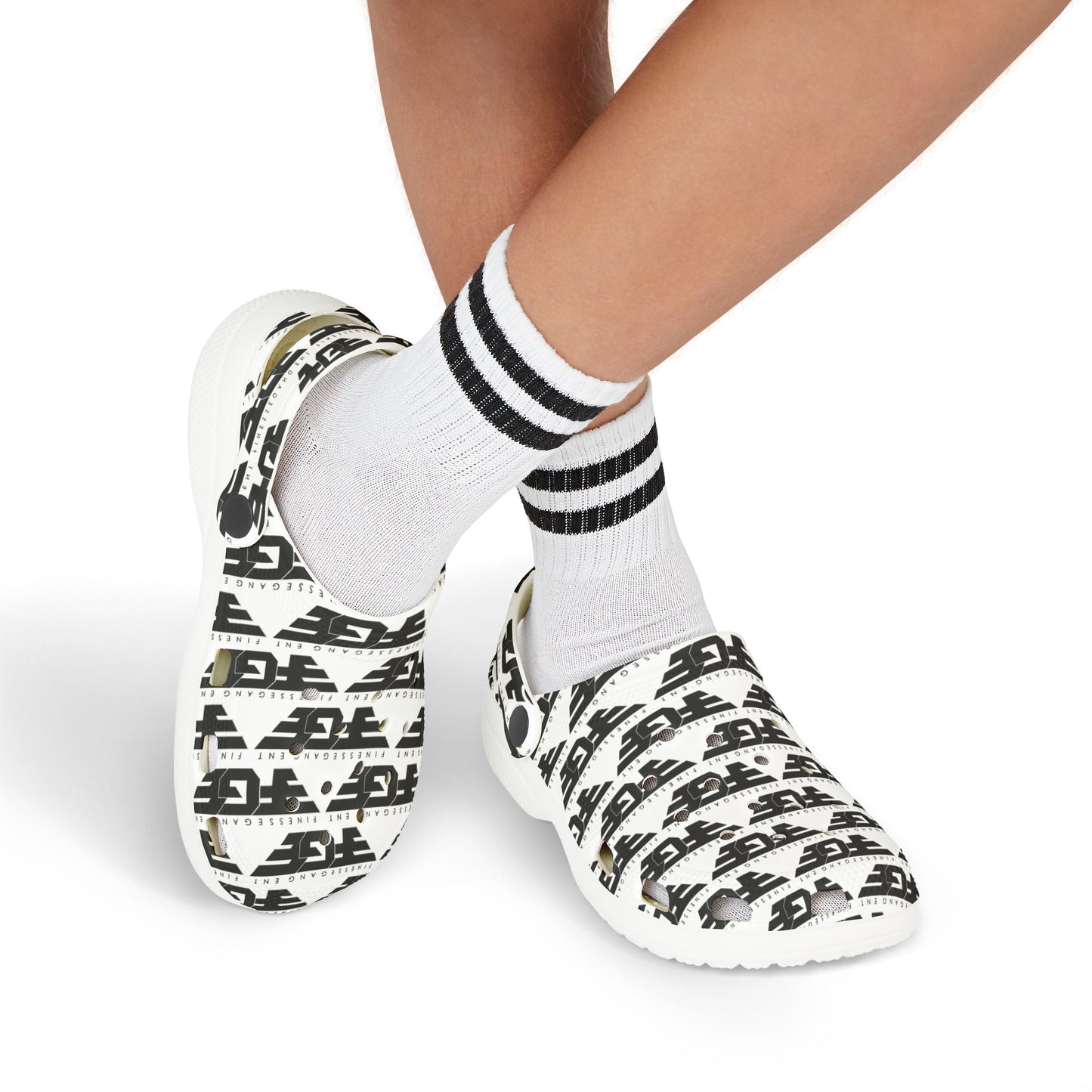 Trendy FGE Kid's EVA Foam Clogs, Comfortable Summer Footwear, Stylish Casual Shoes, Perfect for Playdates, Daycare, Beach Days, Fun Patterns