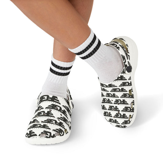 Trendy FGE Kid's EVA Foam Clogs, Comfortable Summer Footwear, Stylish Casual Shoes, Perfect for Playdates, Daycare, Beach Days, Fun Patterns