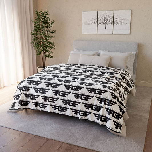 Cozy Patterned FGE Throw Blanket - Soft Polyester Blanket, Modern Decor, Home Warmth, Gift for Her, Boho Style, Comfortable Furniture Accent